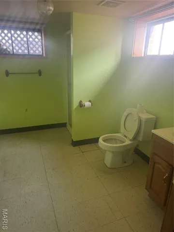 $225,000 | 919 West Henry Street, Staunton, IL 62088