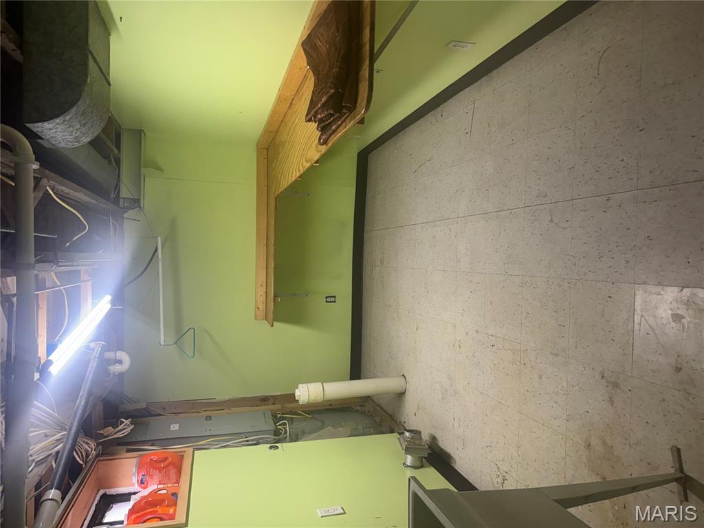 919 West Henry Street Staunton, IL 62088 - Photo 26 of 30