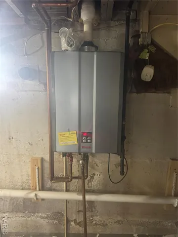 $225,000 | 919 West Henry Street, Staunton, IL 62088