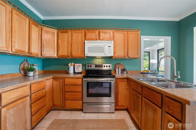 $479,900 | 1340 Shorewood Drive, Bremerton, WA 98312