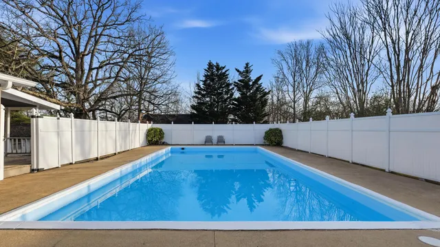 $469,900 | 7 Kathy Lane, Lookout Mountain, GA 30750