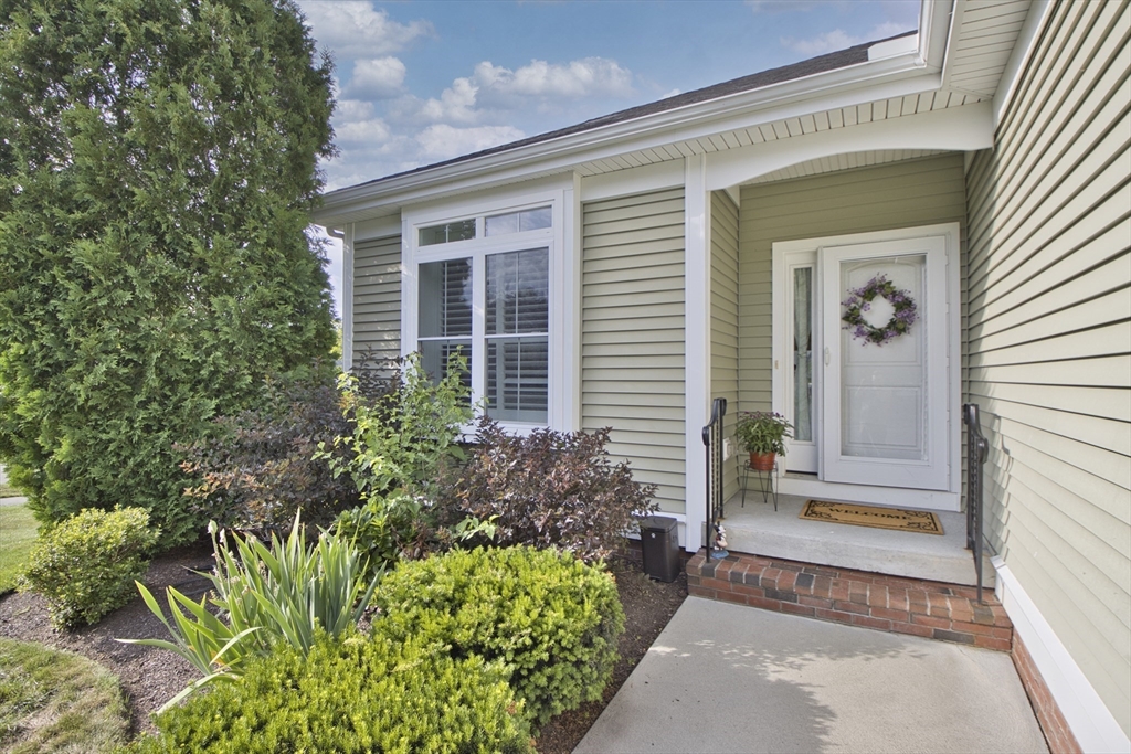 31 Wildwood Road, Unit 31 Norfolk, MA 02056 - Photo 2 of 39