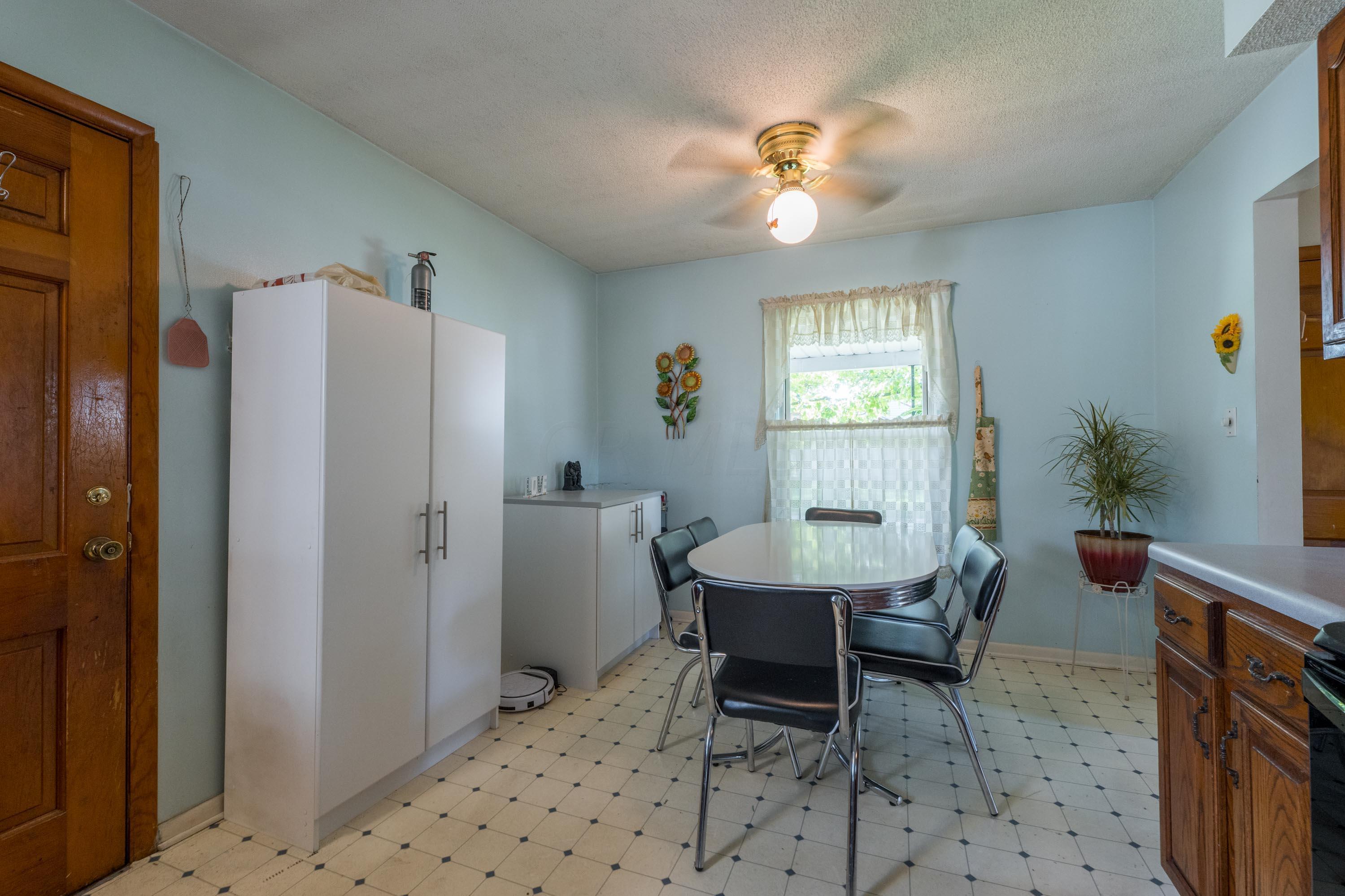 471 Deerfield Road Columbus, OH 43228 - Photo 34 of 56 Gallery Image 34