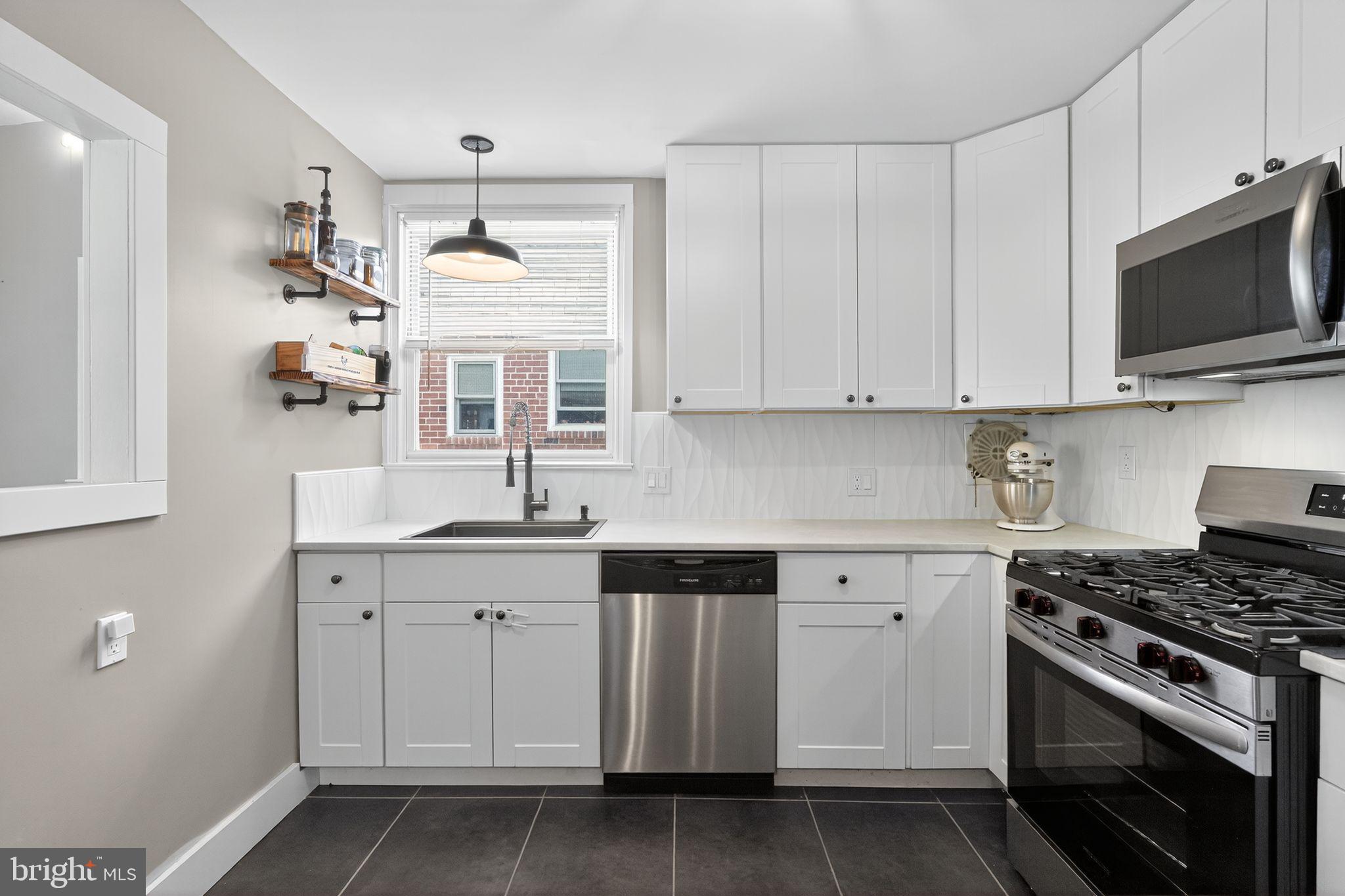 7615 Fillmore Street Philadelphia, PA 19111 - Photo 12 of 28 Gallery Image 12