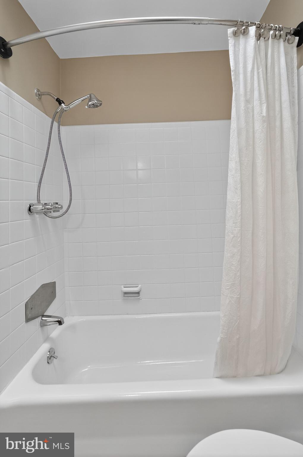 7615 Fillmore Street Philadelphia, PA 19111 - Photo 21 of 28 Gallery Image 21