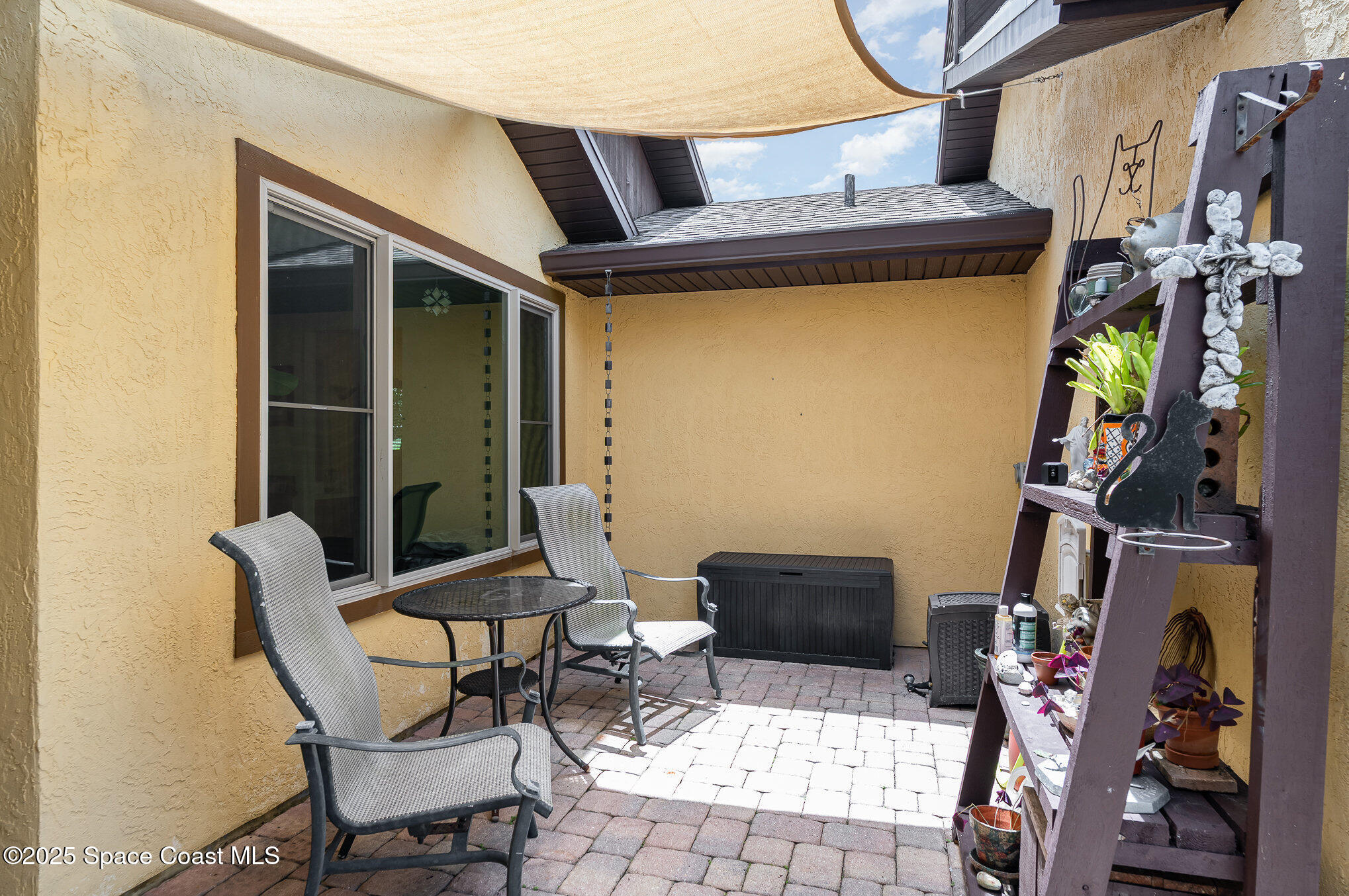 2515 Fairfield Drive Cocoa, FL 32926 - Photo 5 of 31 a outdoor space with furniture