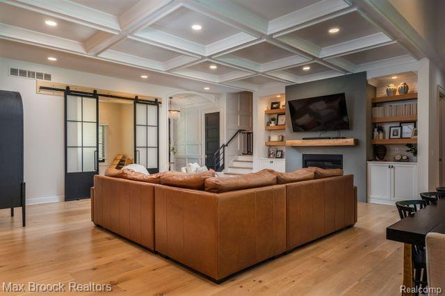 6 Norwich Road Pleasant Ridge, MI 48069 - Photo 8 of 50 Gallery Image 8