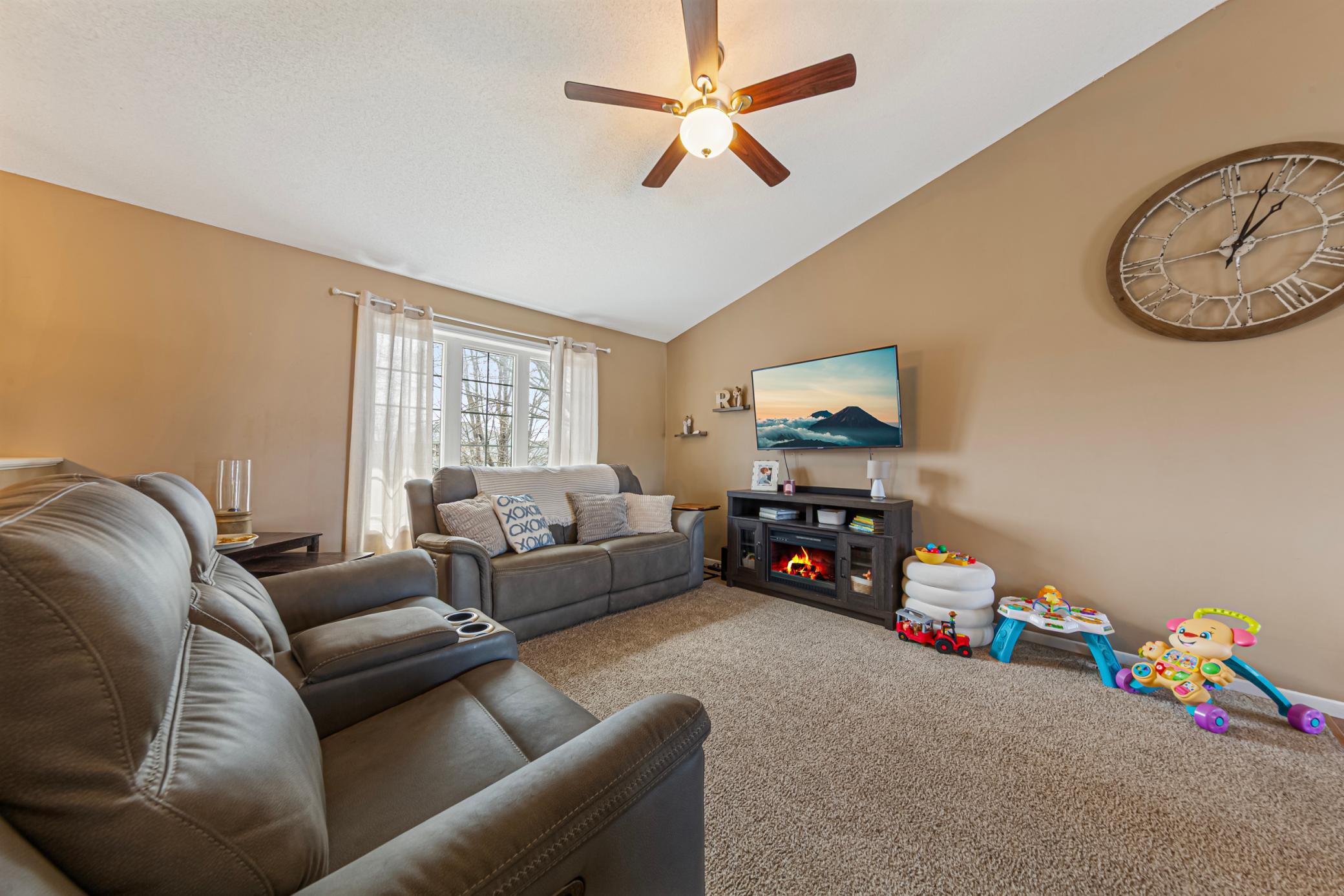 228 Inverness Drive Mankato, MN 56001 - Photo 10 of 26