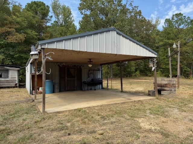 370 Doyle Road Middleton, TN 38052 - Photo 8 of 17 a view of a house