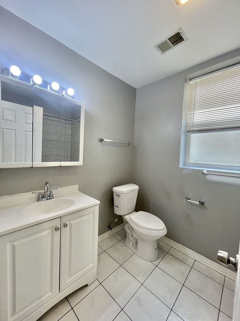 4451 South Indiana Avenue, Unit 2S Chicago, IL 60653 - Photo 11 of 22