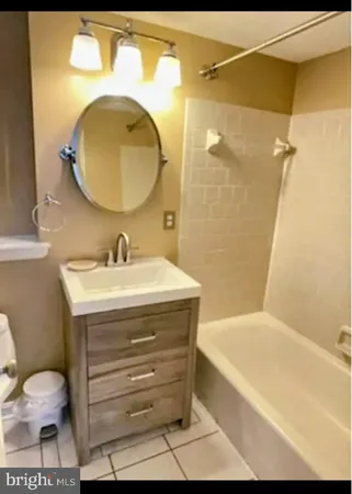 $1,450 | 1438 Meridian Place Northwest, Unit 205, Washington, DC 20010