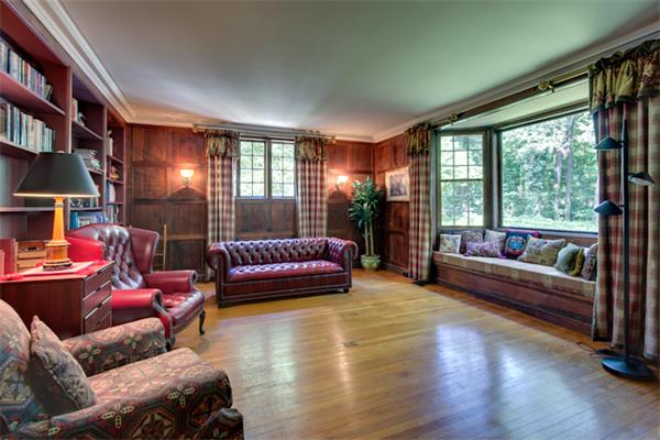 224 Hinckley Road Milton, MA 02186 - Photo 13 of 30 Gallery Image 13