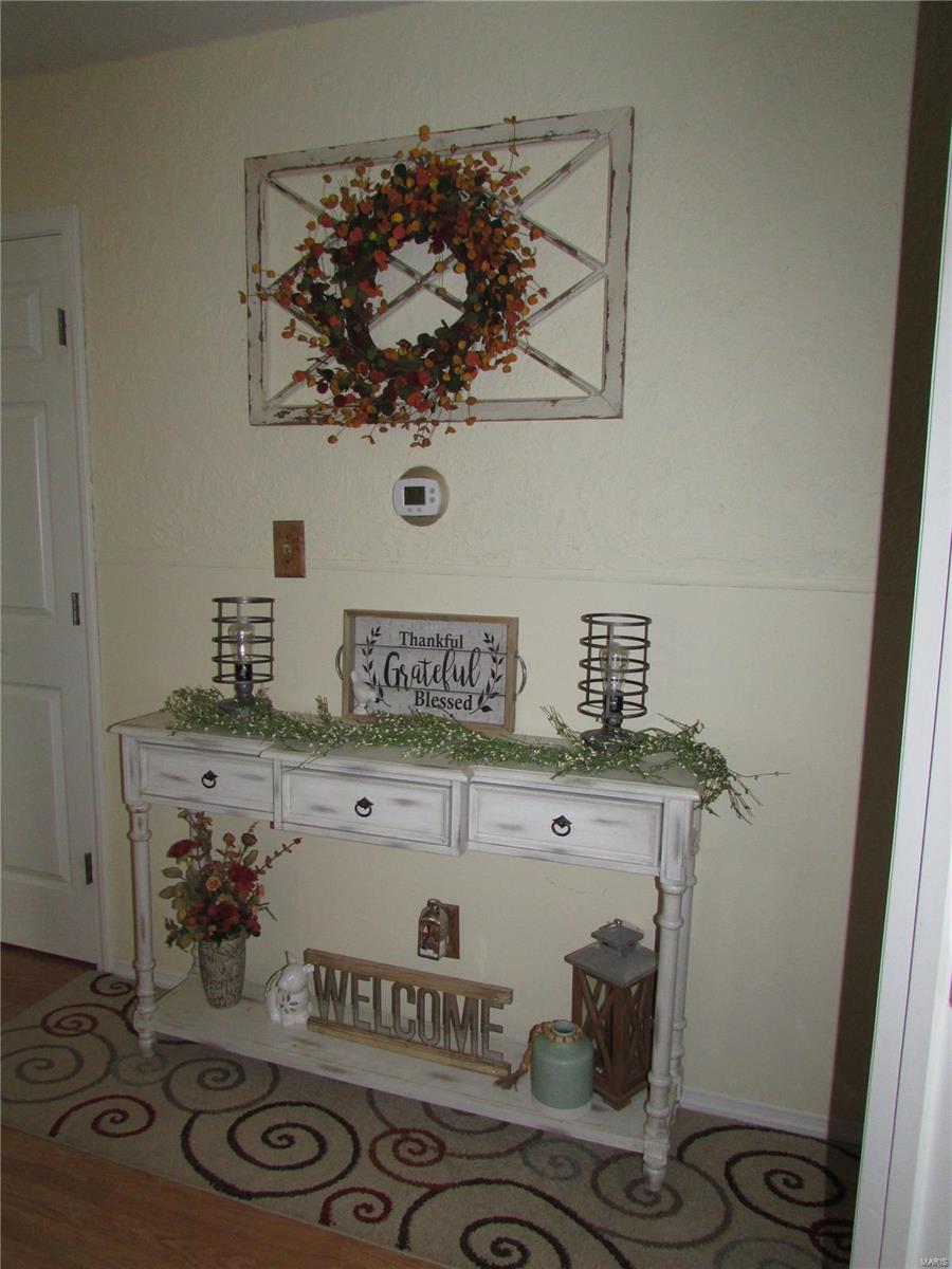 3708 Torch Club Road Alton, IL 62002 - Photo 2 of 33