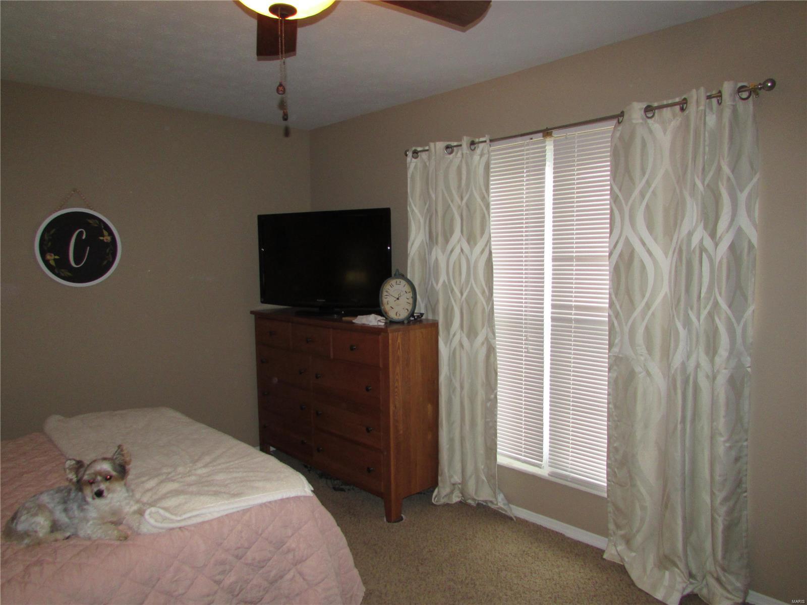3708 Torch Club Road Alton, IL 62002 - Photo 15 of 33