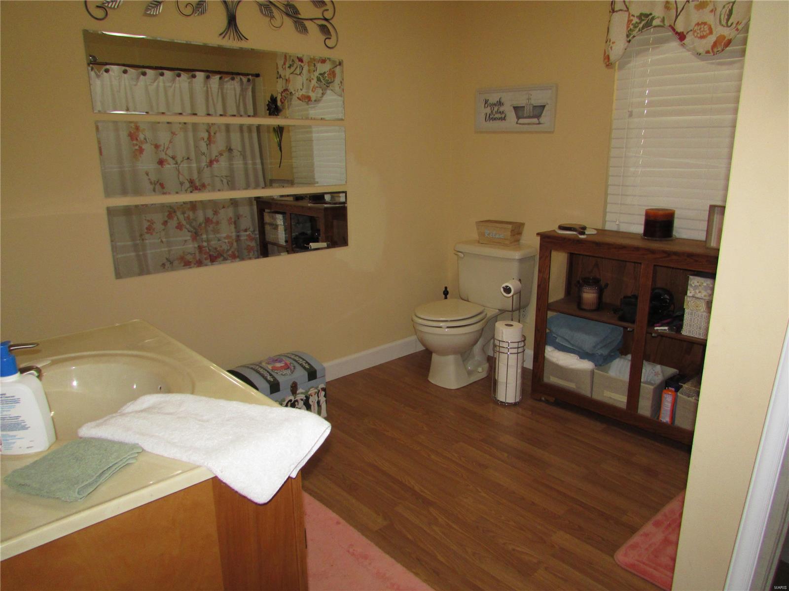 3708 Torch Club Road Alton, IL 62002 - Photo 16 of 33
