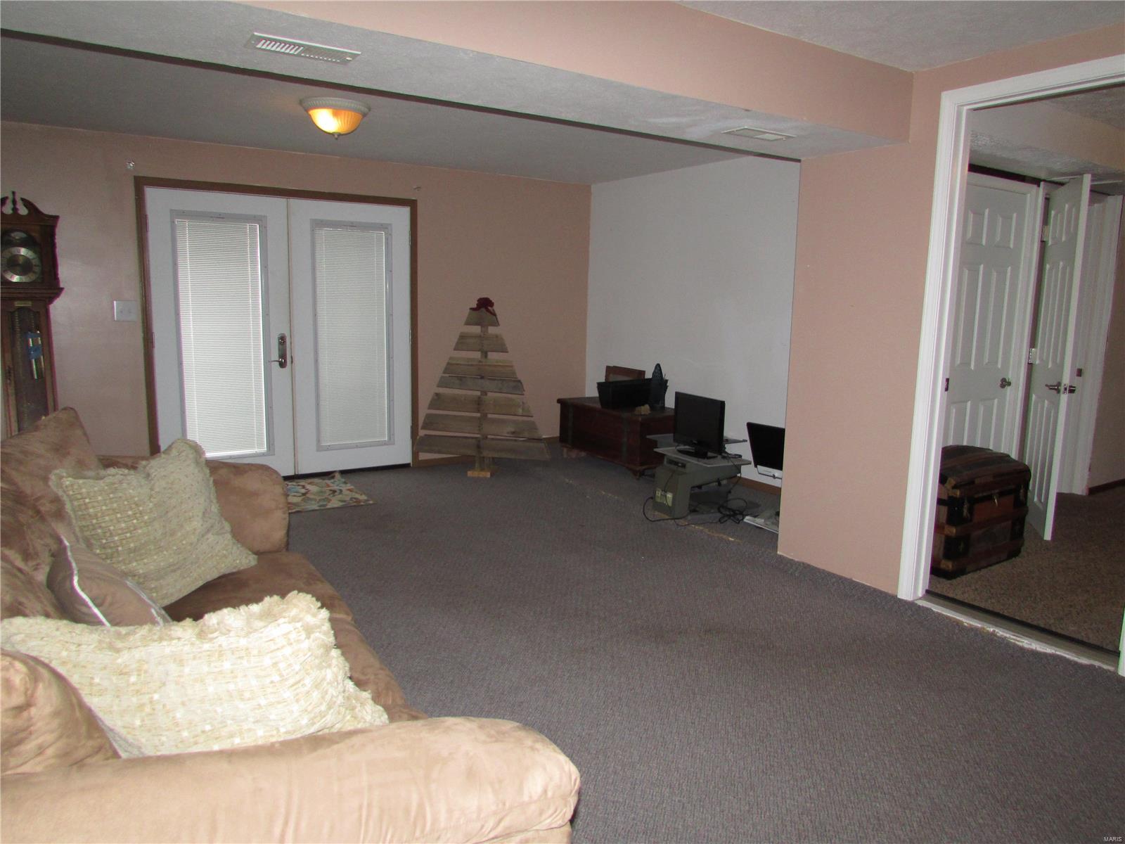 3708 Torch Club Road Alton, IL 62002 - Photo 21 of 33
