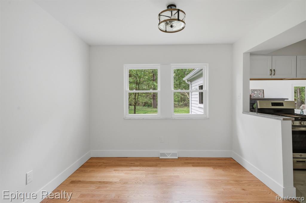 8315 Reese Road Clarkston, MI 48348 - Photo 8 of 29