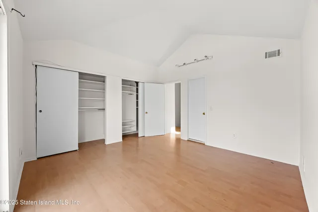 $588,000 | 38 A Country Drive East | New Springville