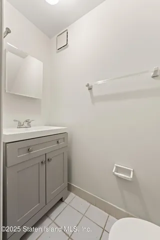 $588,000 | 38 A Country Drive East | New Springville