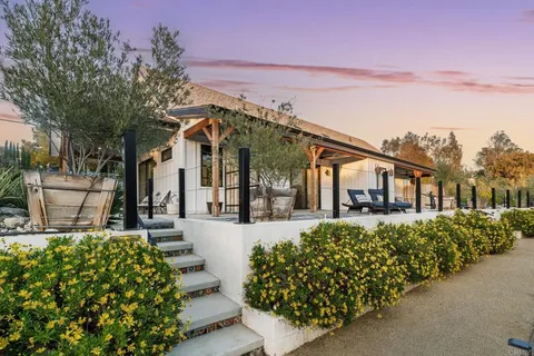 $2,919,000 | 35715 Calle Nopal, Temecula, CA 92592