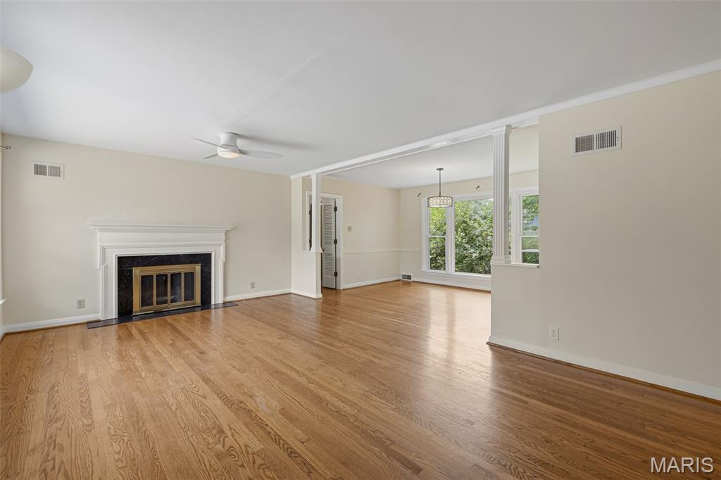 216 Turf Court Webster Groves, MO 63119 - Photo 6 of 37