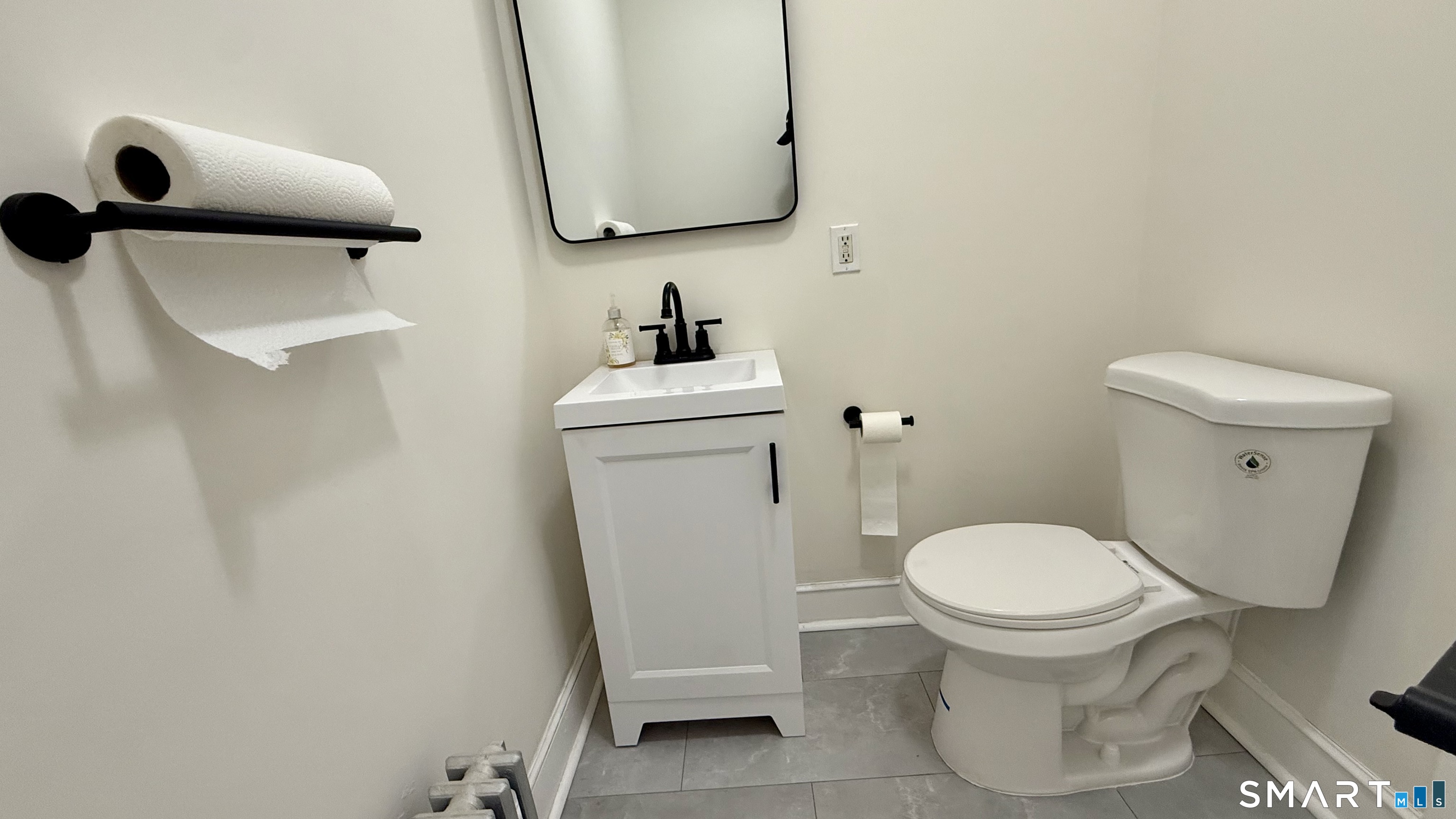 242 Pearl Street Enfield, CT 06082 - Photo 10 of 23