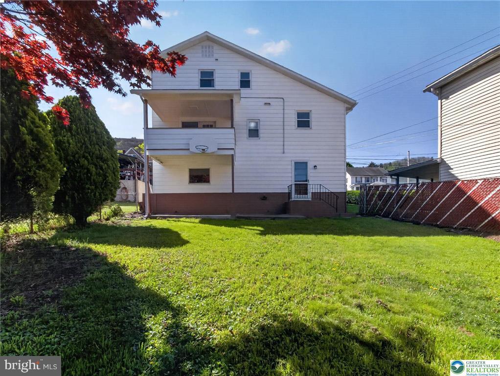 2 East Center Street Nesquehoning, PA 18240 - Photo 6 of 54
