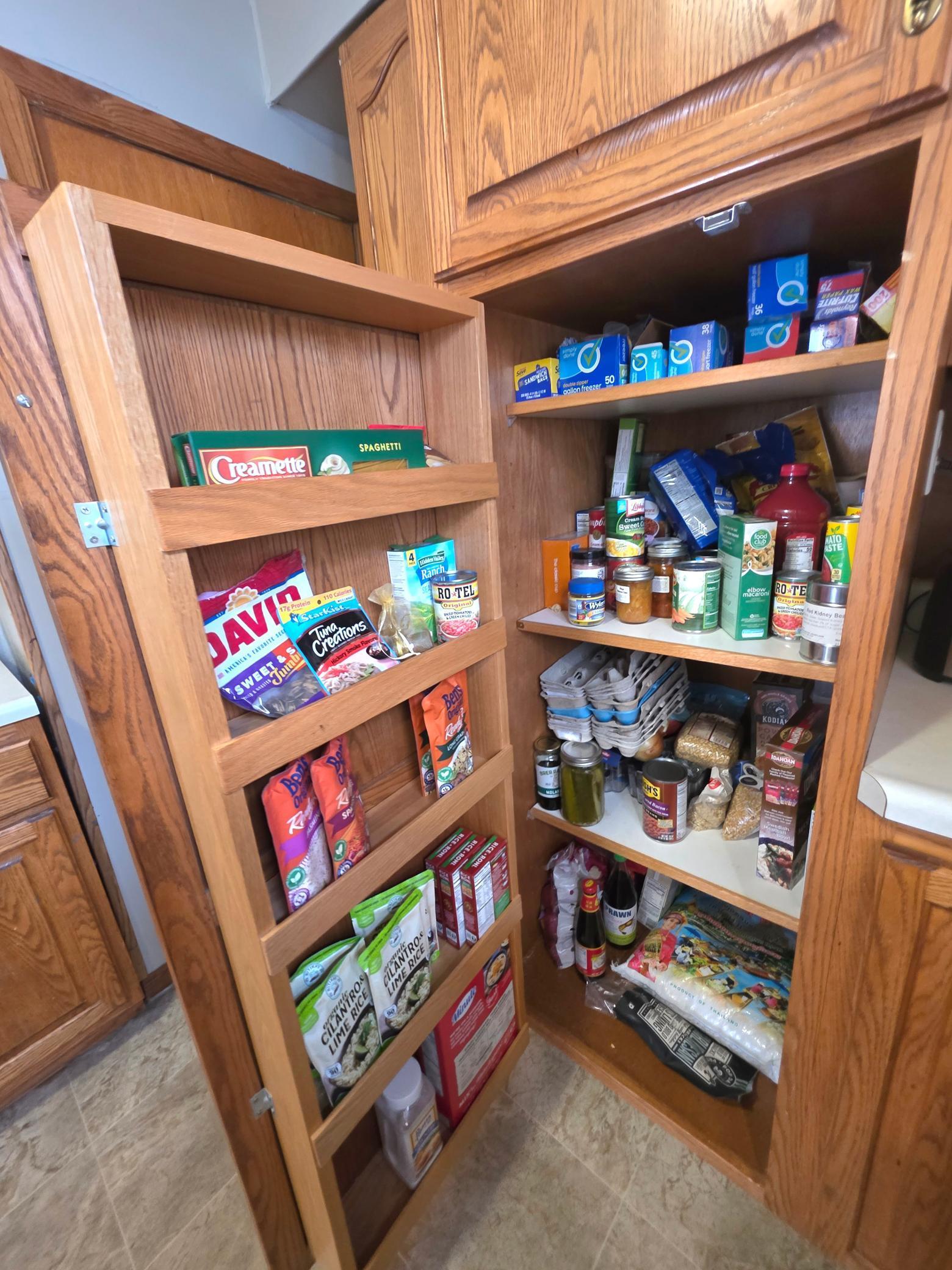 702 4th Street Southeast Pipestone, MN 56164 - Photo 9 of 32