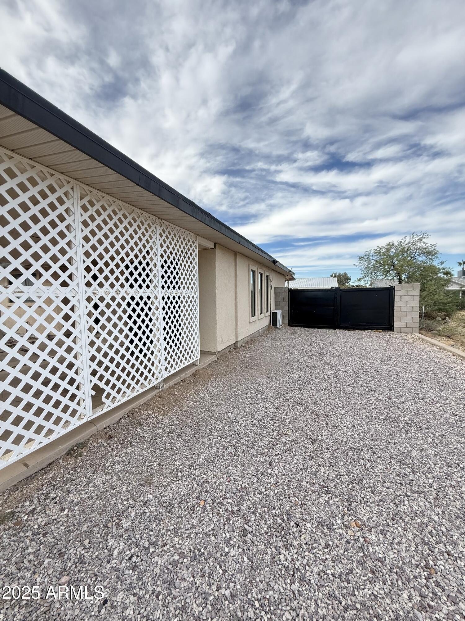 150 West North Street Ajo, AZ 85321 - Photo 4 of 37 a backyard of a house