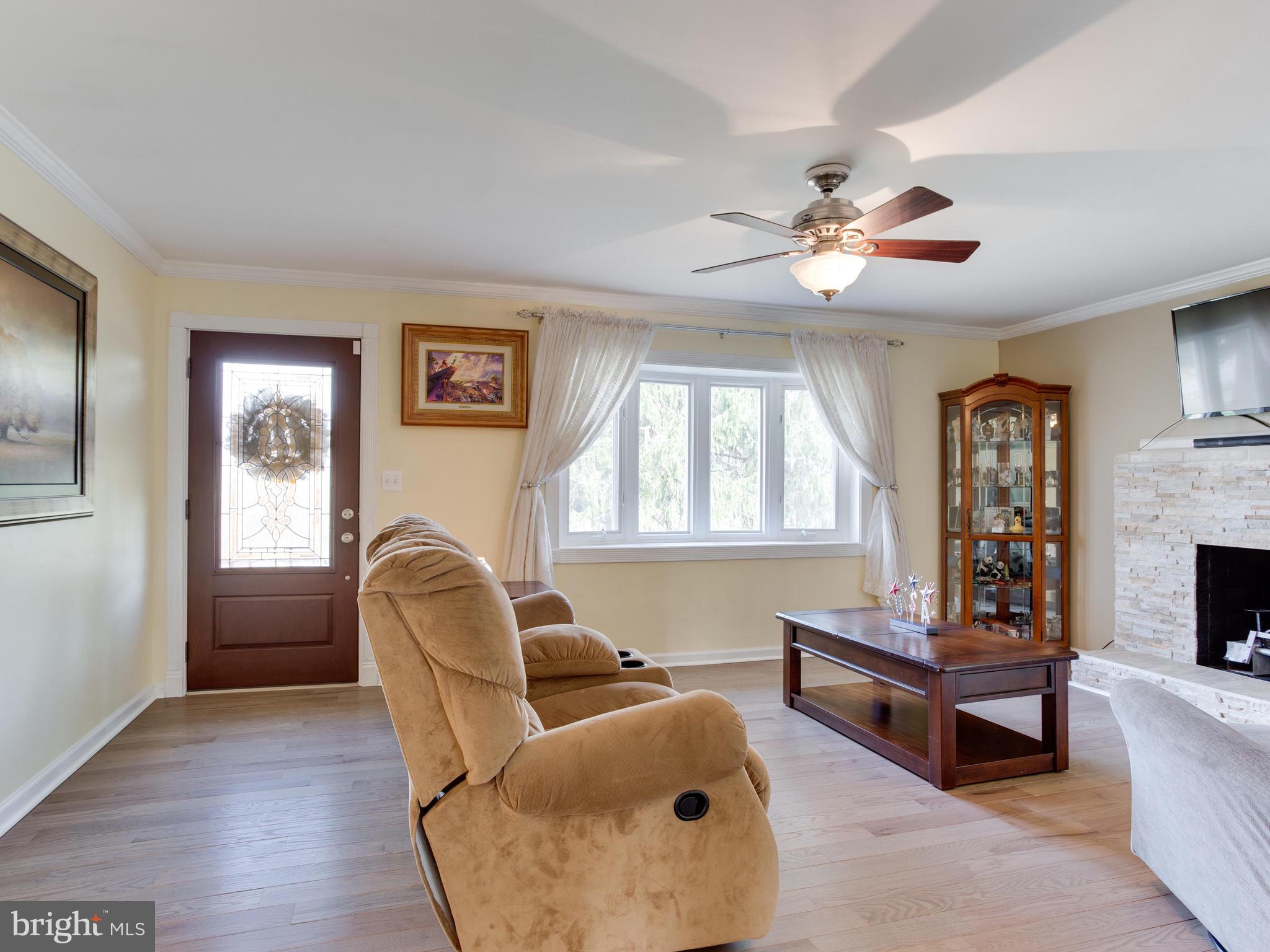 735 Reckord Road Fallston, MD 21047 - Photo 14 of 46 Large living room with new hardwood floors (2016)