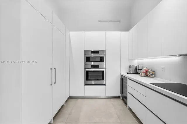 $3,560,000 | 9033 Emerson Avenue, Surfside, FL 33154