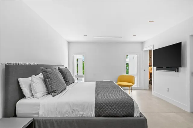 $3,560,000 | 9033 Emerson Avenue, Surfside, FL 33154