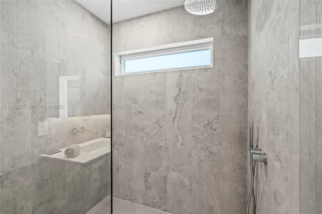 $3,560,000 | 9033 Emerson Avenue, Surfside, FL 33154