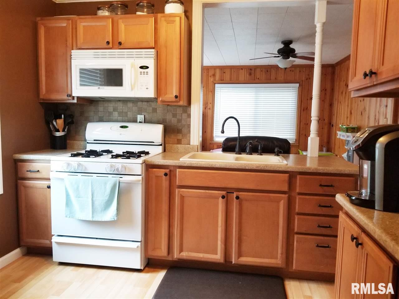 224 West Stonegate Road Peoria, IL 61614 - Photo 10 of 28 Gallery Image 10