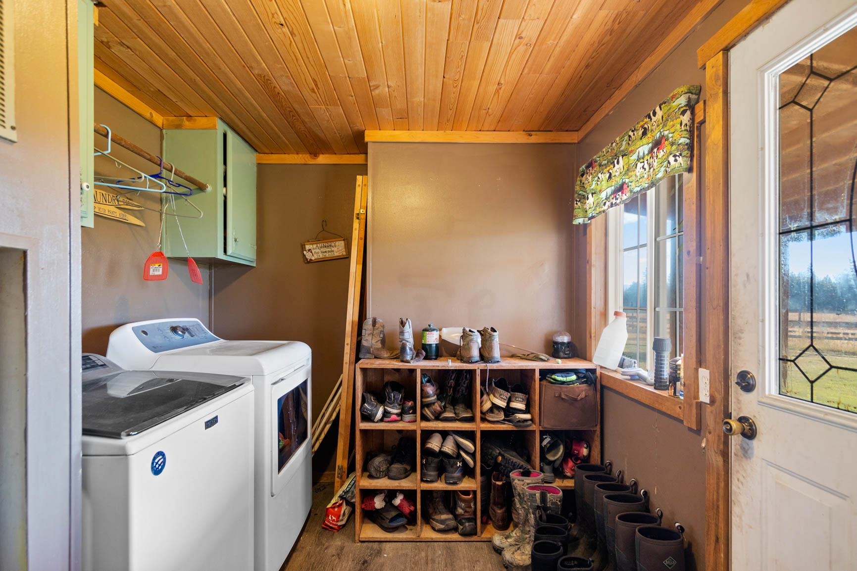 40606 North Madison Road Elk, WA 99009 - Photo 11 of 29