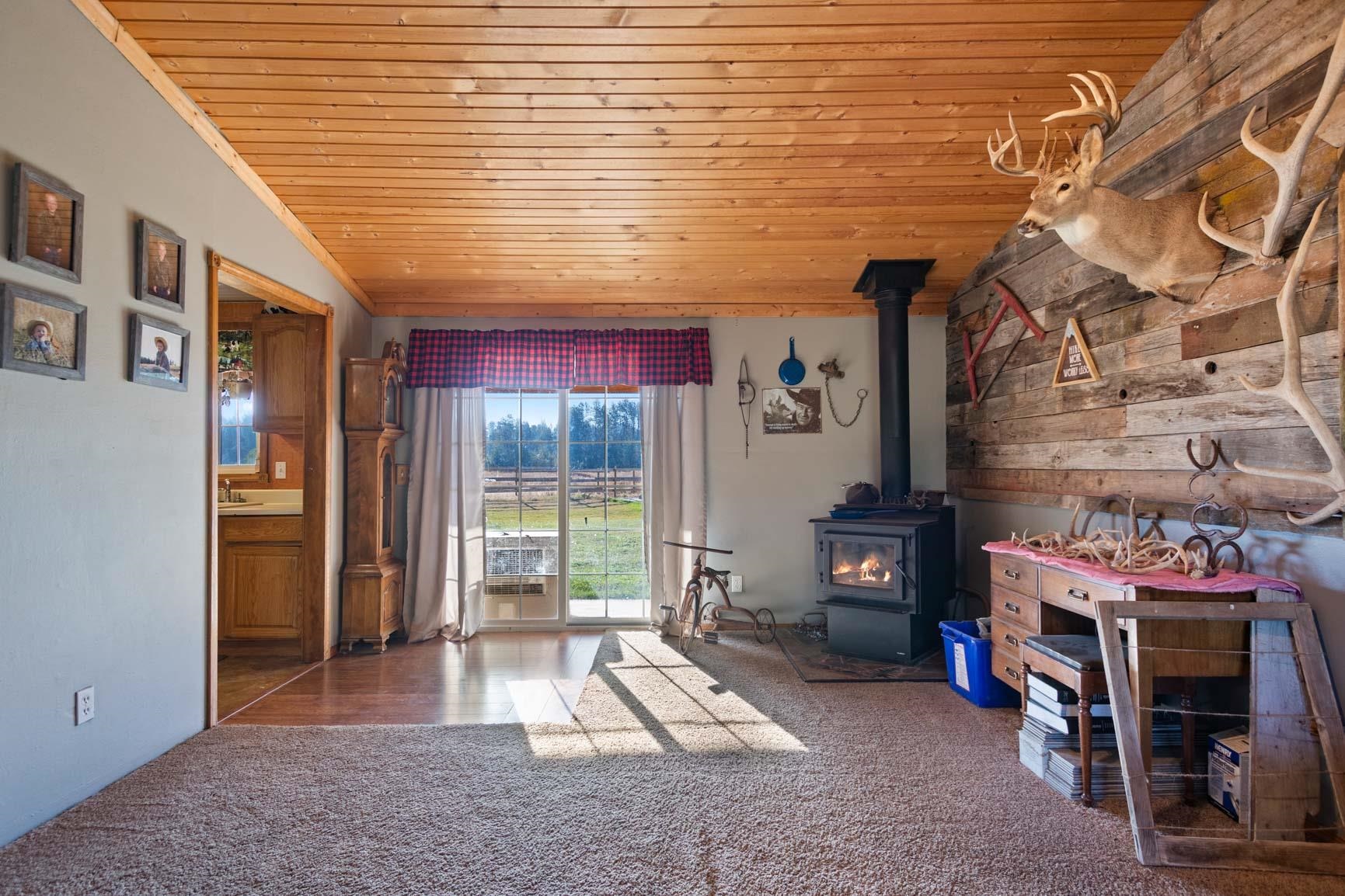 40606 North Madison Road Elk, WA 99009 - Photo 5 of 29