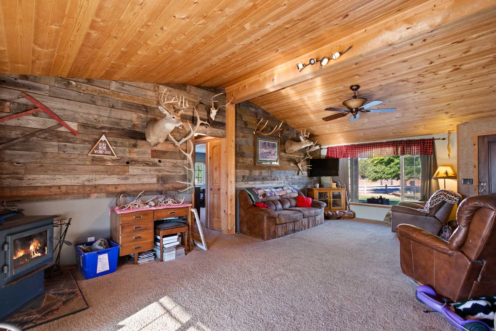 40606 North Madison Road Elk, WA 99009 - Photo 7 of 29