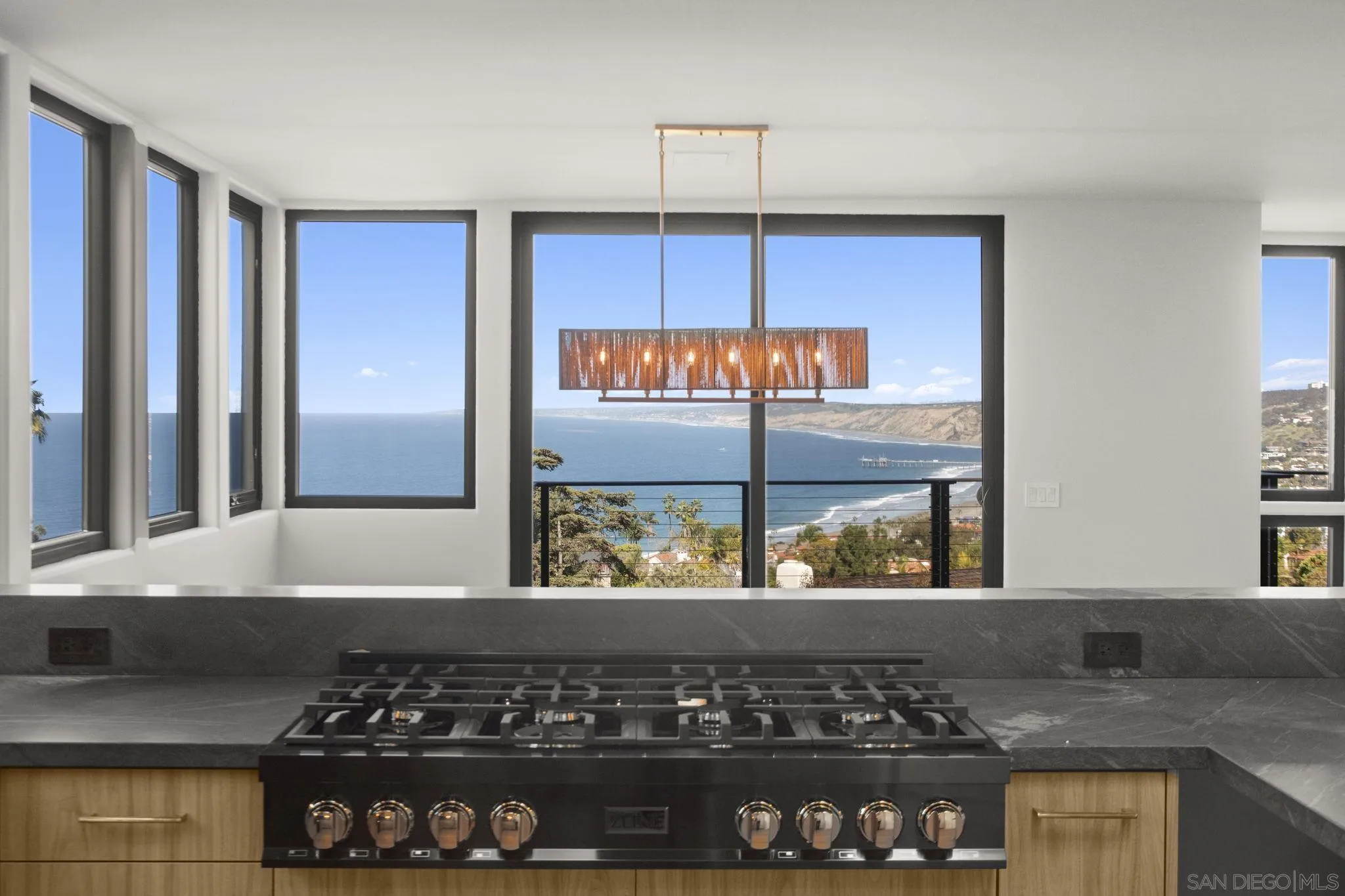 1846 Castellana Road La Jolla, CA 92037 - Photo 8 of 30