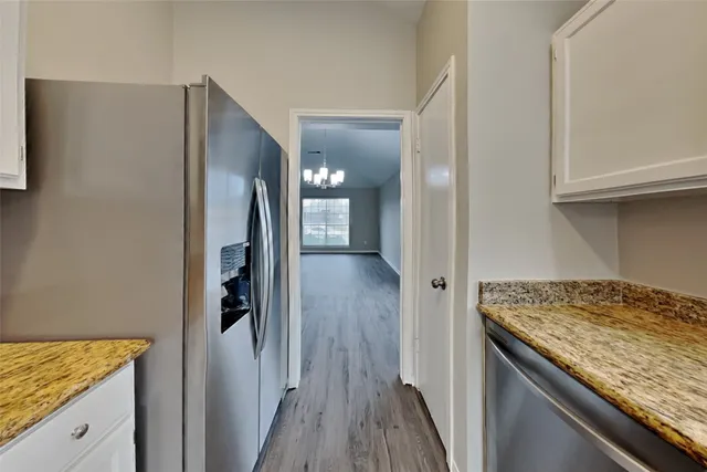 $2,100 | 4311 Duesenberg Court, Pearland, TX 77584