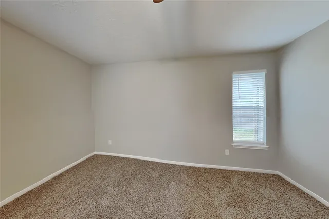 $2,100 | 4311 Duesenberg Court, Pearland, TX 77584