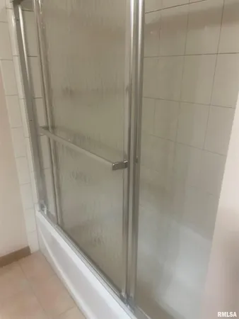 $215,000 | 206 Meadow Drive, Macomb, IL 61455