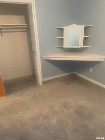 $215,000 | 206 Meadow Drive, Macomb, IL 61455