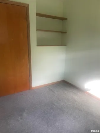 $215,000 | 206 Meadow Drive, Macomb, IL 61455