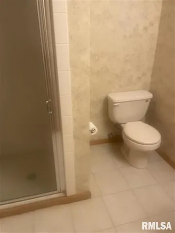 $215,000 | 206 Meadow Drive, Macomb, IL 61455