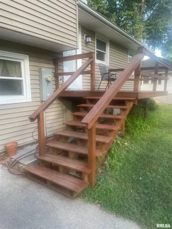 $215,000 | 206 Meadow Drive, Macomb, IL 61455