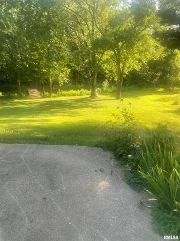 $215,000 | 206 Meadow Drive, Macomb, IL 61455