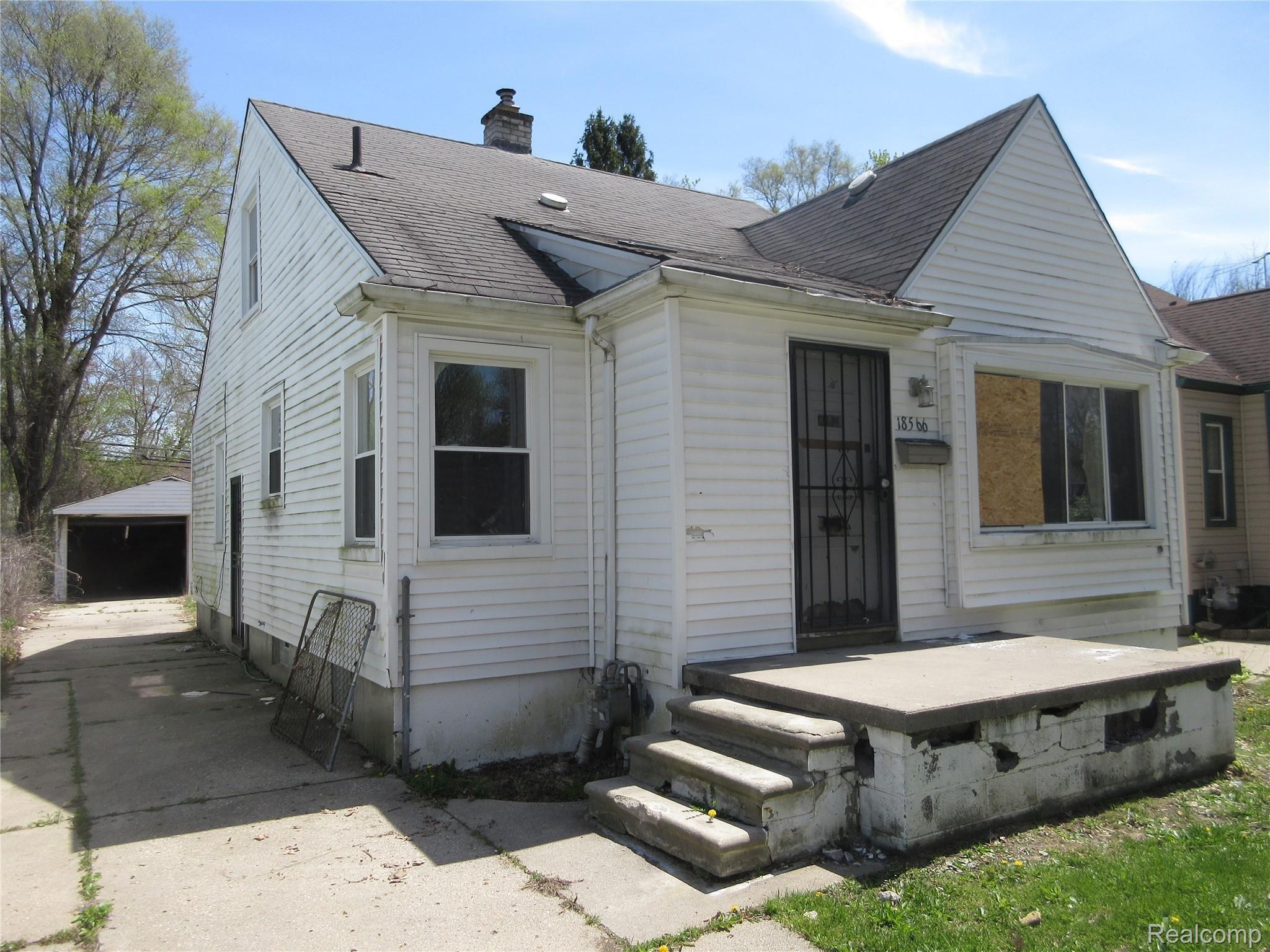 18566 Appleton Street Detroit, MI 48219 - Photo 2 of 15 IMG_02.JPG