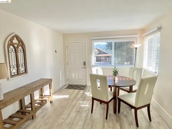 $184,900 | 19096 Dyer Court, Unit 2, Groveland, CA 95321