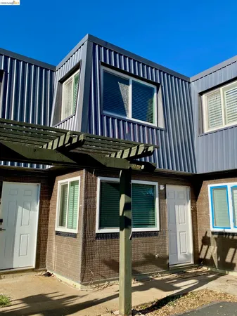 $184,900 | 19096 Dyer Court, Unit 2, Groveland, CA 95321