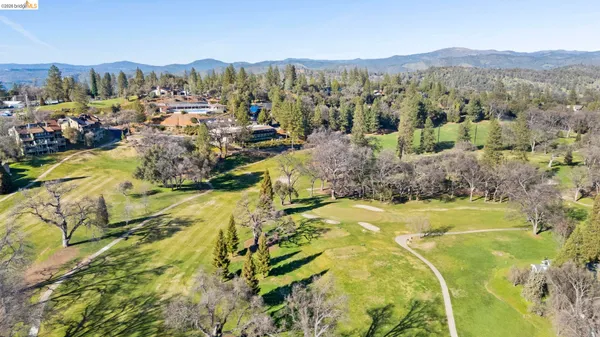 $184,900 | 19096 Dyer Court, Unit 2, Groveland, CA 95321